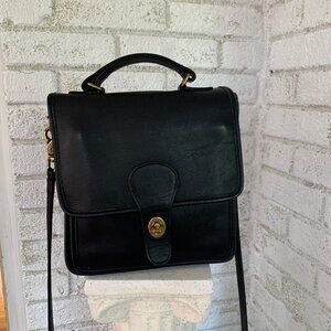 Coach Vintage 5130 Station Leather Crossbody Bag Purse in Black